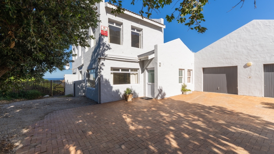 5 Bedroom Property for Sale in Sunny Seas Estate Western Cape